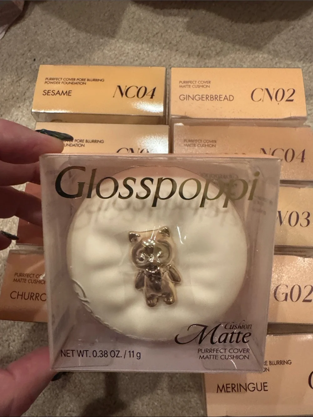 Glosspoppi pore blurring perfect cover blurring foundation (as seen on socials)